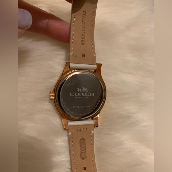 Authentic COACH Rose Gold Dial Signature C WATCH Ivory Genuine Leather Band - Picture 5 of 16